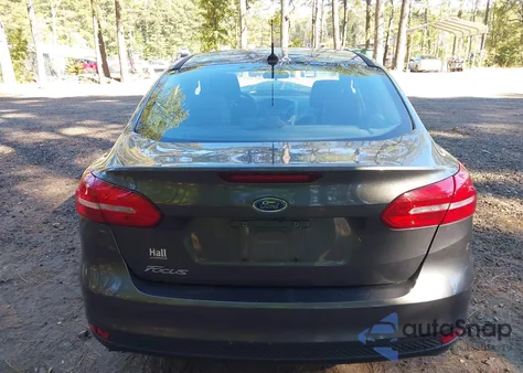 2017 Ford Focus S из США, поврежденный, VIN 1FADP3E23HL256853